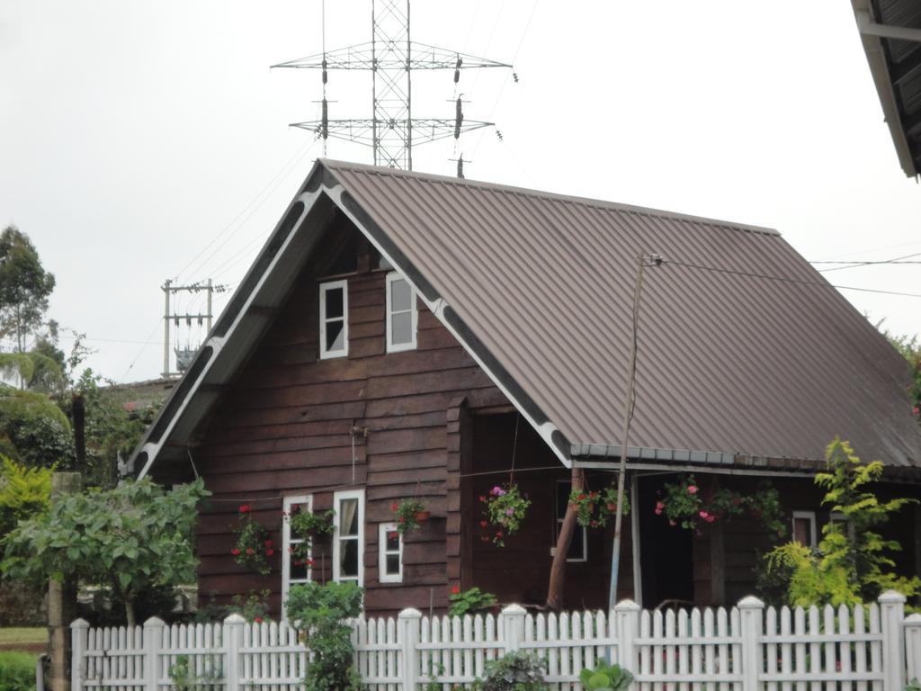 Отель Eranga Guest Нувара-Элия Экстерьер фото