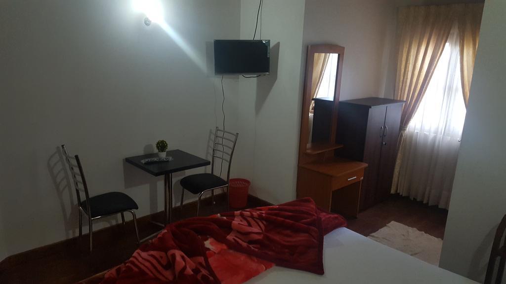 Отель Eranga Guest Нувара-Элия Экстерьер фото